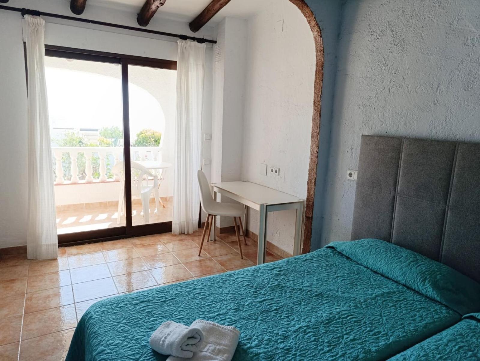 A H Rentals Villa Carolina Вінарос Екстер'єр фото